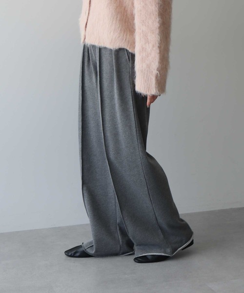 earth music&ecology（アースミュージックアンドエコロジー）の「センターシームタックスウェットパンツ（スウェットパンツ・レディース・チャコールグレー/ブラウン/ホワイト系その他・FREE）」の11枚目の写真