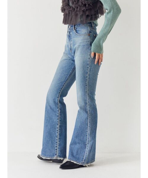 Ungrid（アングリッド）の「ハイウエストフレアデニム（デニムパンツ・レディース・ブルー・24inch/25inch/26inch）」の3枚目の写真
