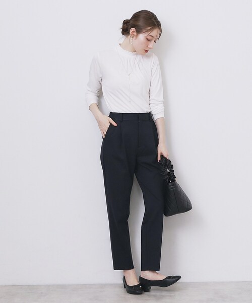 index(インデックス)の「シャーリングデザイントップス【洗濯機OK/吸湿発熱】(Tシャツ/カットソー・レディース・ブラック/サックスブルー/オフホワイト/チャコールグレー・36/38/40/42)」の6枚目の写真