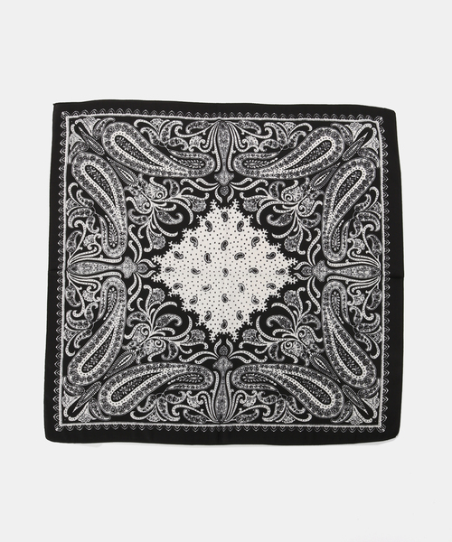 B.C STOCK(ベーセーストック)の「【WEB+一部店舗限定】スカーフ(ストール/ショール・レディース・ブラック/ブラック系その他/ブラウン/キャメル/カーキ/ネイビー/オレンジ/イエロー・FREE)」の9枚目の写真