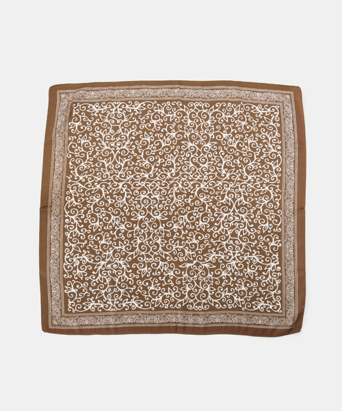 B.C STOCK(ベーセーストック)の「【WEB+一部店舗限定】スカーフ(ストール/ショール・レディース・ブラック/ブラック系その他/ブラウン/キャメル/カーキ/ネイビー/オレンジ/イエロー・FREE)」の12枚目の写真