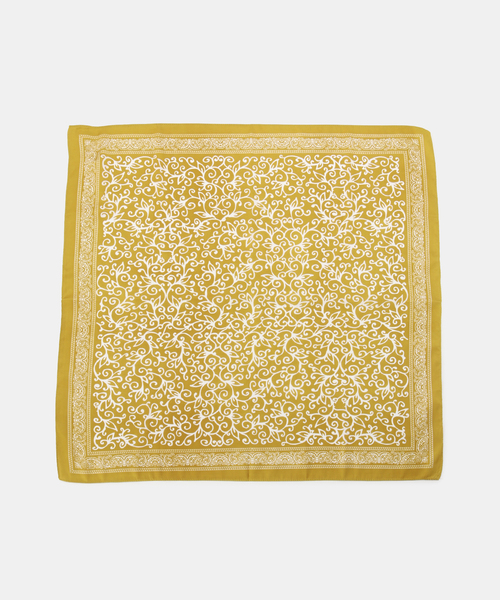 B.C STOCK(ベーセーストック)の「【WEB+一部店舗限定】スカーフ(ストール/ショール・レディース・ブラック/ブラック系その他/ブラウン/キャメル/カーキ/ネイビー/オレンジ/イエロー・FREE)」の16枚目の写真