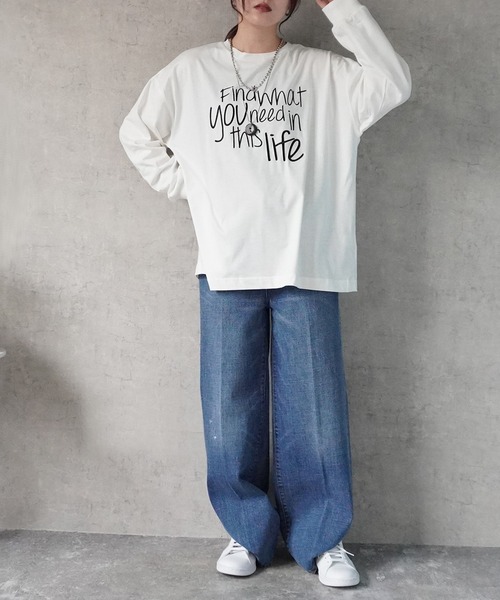 Emma（SELECT LEVERY）（エマ セレクトリベリー）の「手書き風ロゴ刺繍 BIGTシャツ（Tシャツ/カットソー・レディース・ブラック/オフホワイト/チャコール/ブラウン・FREE）」の6枚目の写真