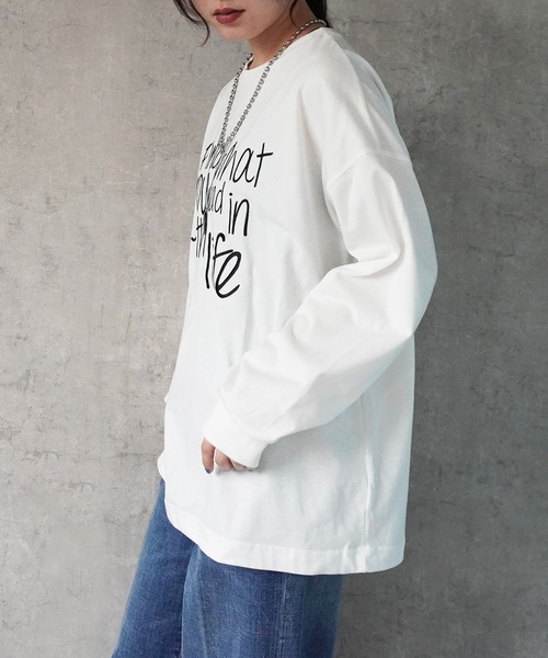 Emma（SELECT LEVERY）（エマ セレクトリベリー）の「手書き風ロゴ刺繍 BIGTシャツ（Tシャツ/カットソー・レディース・ブラック/オフホワイト/チャコール/ブラウン・FREE）」の7枚目の写真