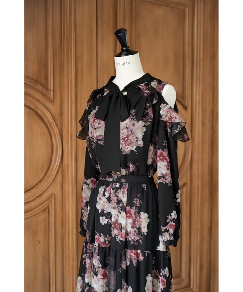 Her lip to(ハーリップトゥー)の「Isaline Bow-Tie Floral Blouse(シャツ/ブラウス・レディース・ブラック/ベージュ系/ホワイト系・S/M)」の10枚目の写真