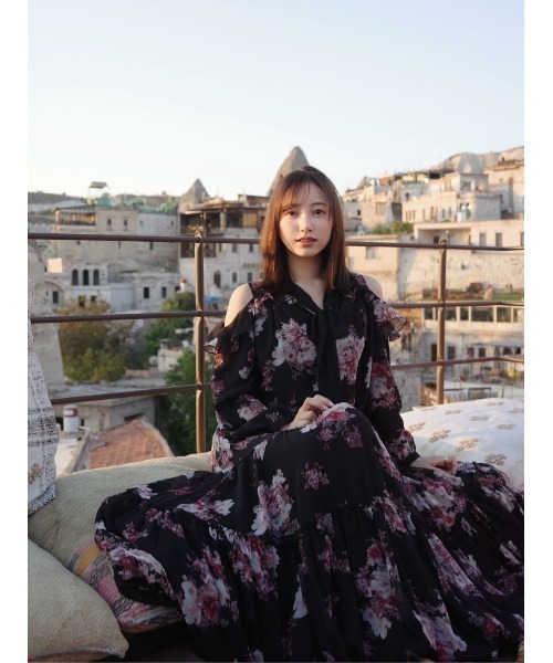 Her lip to(ハーリップトゥー)の「Isaline Bow-Tie Floral Blouse(シャツ/ブラウス・レディース・ブラック/ベージュ系/ホワイト系・S/M)」の20枚目の写真