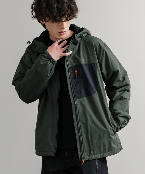 LOGOS（ロゴス）の「LOGOS ロゴス オーバーサイズフード裏ボアフリースフーディー/ワンポイントロゴ入り撥水ナイロンジャケット（マウンテンパーカー・メンズ・ネイビー/レッド/ダークグリーン/ブラック/ライトベージュ・LL/L/M）」の3枚目の写真