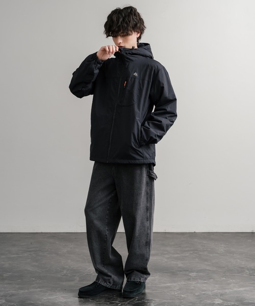 LOGOS（ロゴス）の「LOGOS ロゴス オーバーサイズフード裏ボアフリースフーディー/ワンポイントロゴ入り撥水ナイロンジャケット（マウンテンパーカー・メンズ・ネイビー/レッド/ダークグリーン/ブラック/ライトベージュ・LL/L/M）」の10枚目の写真