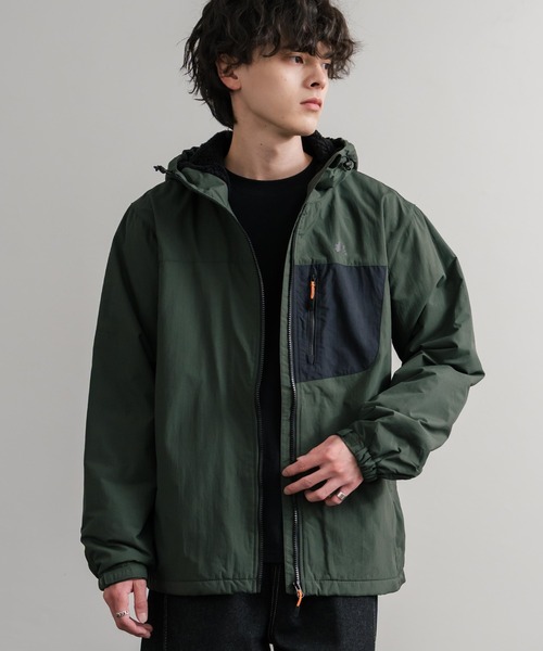 LOGOS（ロゴス）の「LOGOS ロゴス オーバーサイズフード裏ボアフリースフーディー/ワンポイントロゴ入り撥水ナイロンジャケット（マウンテンパーカー・メンズ・ネイビー/レッド/ダークグリーン/ブラック/ライトベージュ・LL/L/M）」の15枚目の写真