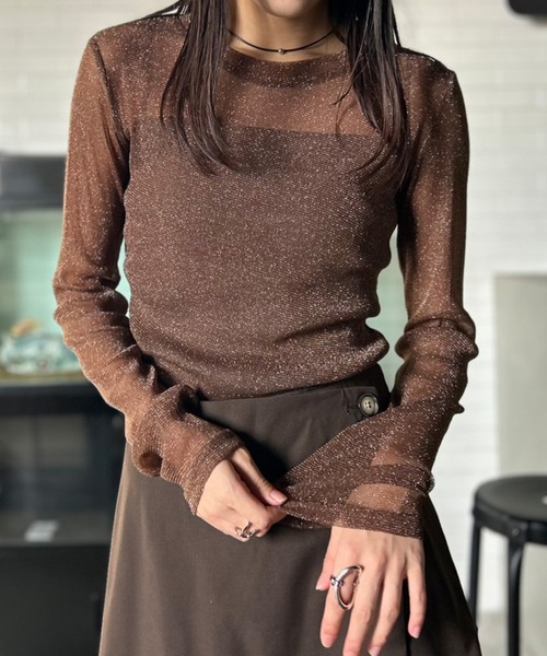 Kotoe(コトエ)の「【全8色】 ラメシアートップス クルーネック 長袖(Tシャツ/カットソー・レディース・ブラック/ワイン/アイボリー/シルバー/ブラウン/ホワイト系その他/ダークグレー/ゴールド・FREE)」の5枚目の写真