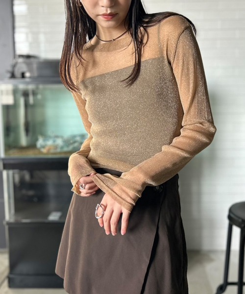 Kotoe(コトエ)の「【全8色】 ラメシアートップス クルーネック 長袖(Tシャツ/カットソー・レディース・ブラック/ワイン/アイボリー/シルバー/ブラウン/ホワイト系その他/ダークグレー/ゴールド・FREE)」の8枚目の写真