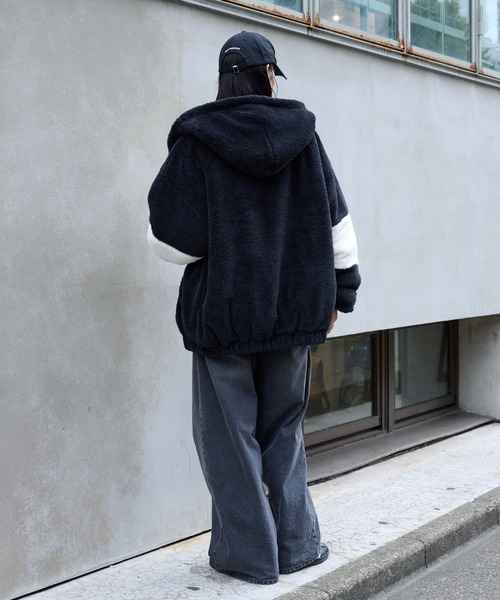 COLONY 2139（コロニートゥーワンスリーナイン）の「シャギーフリースBIGパーカー（その他アウター・メンズ・ベージュ/ホワイト/ブラック・LARGE/MEDIUM）」の18枚目の写真