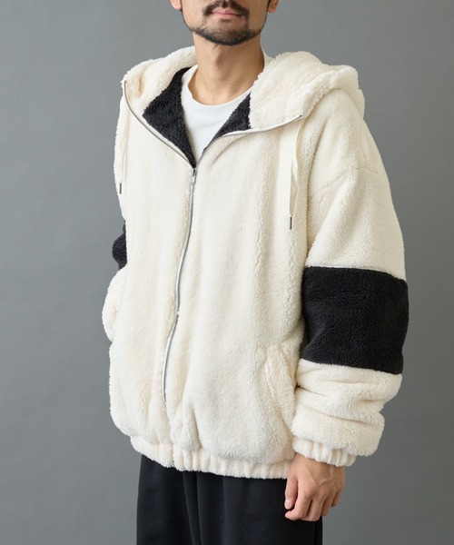 COLONY 2139（コロニートゥーワンスリーナイン）の「シャギーフリースBIGパーカー（その他アウター・メンズ・ベージュ/ホワイト/ブラック・LARGE/MEDIUM）」の5枚目の写真