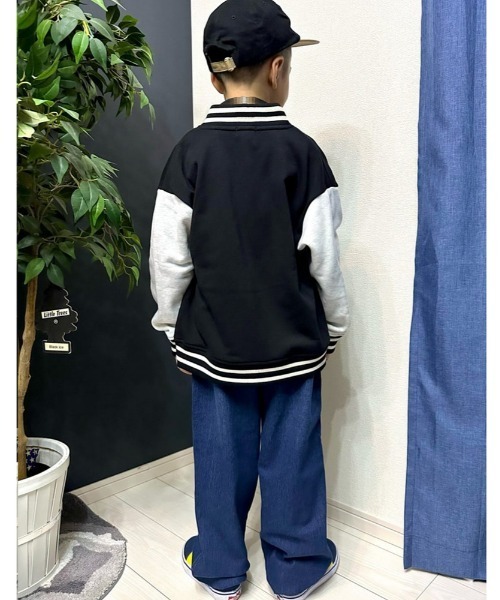 Right-on（ライトオン）の「【Refurbish】裏起毛スウェットスタジアムジャンパー（スタイリッシュ/カジュアル)（ブルゾン・キッズ・ベージュ/ブラック・130/140/150/160）」の13枚目の写真