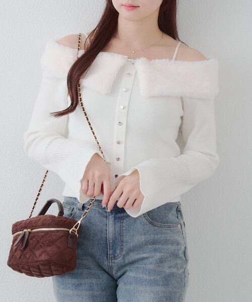 continuer de NICE CLAUP（コンティニューデナイスクラップ）の「フェイクファー衿付カーディガン（カーディガン/ボレロ・レディース・ブラック/トップグレー/アイボリー・FREE）」の10枚目の写真