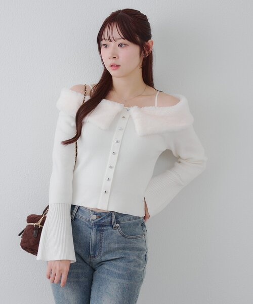 continuer de NICE CLAUP（コンティニューデナイスクラップ）の「フェイクファー衿付カーディガン（カーディガン/ボレロ・レディース・ブラック/トップグレー/アイボリー・FREE）」の11枚目の写真