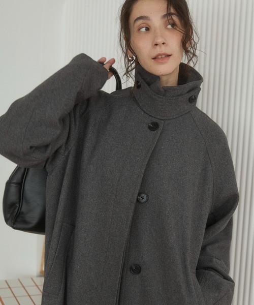 ANGIE(アンジー)の「2WAY ステンカラーロングコート(ステンカラーコート・レディース・ブラック/ライトベージュ/チャコール・FREE)」の2枚目の写真