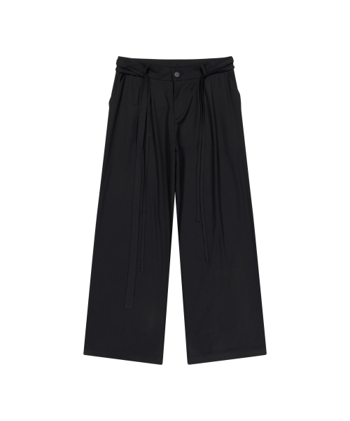 IUGAMAKARAS(イウガマカラス)の「Belted Striped Trousers (Black)(スラックス・レディース・その他・2/1)」の9枚目の写真