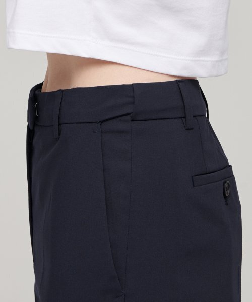MUSINSA STANDARD WOMAN（ムシンサスタンダードウーマン）の「[クールタンダード] ウィメンズ ストレート ヒドゥンバンディング スラックス [ネイビー]（スラックス・レディース・その他・24/25/26/27/28/29/30/31/32/34）」の5枚目の写真