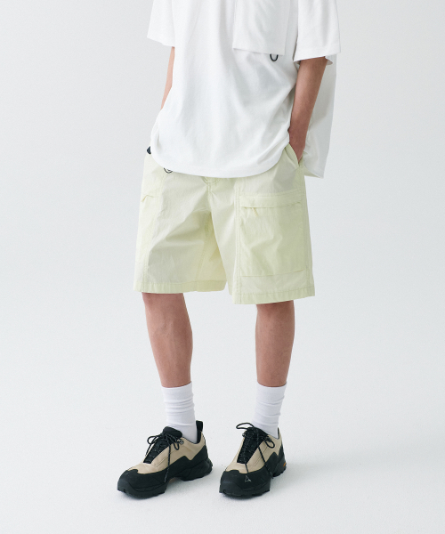MUSINSA STANDARD（ムシンサスタンダード）の「[シティレジャー] CNベルト付きユーティリティショーツ [レモン]（その他パンツ・メンズ・その他・26/28/30/32/34/36/27/29/31/33/40/42）」の2枚目の写真