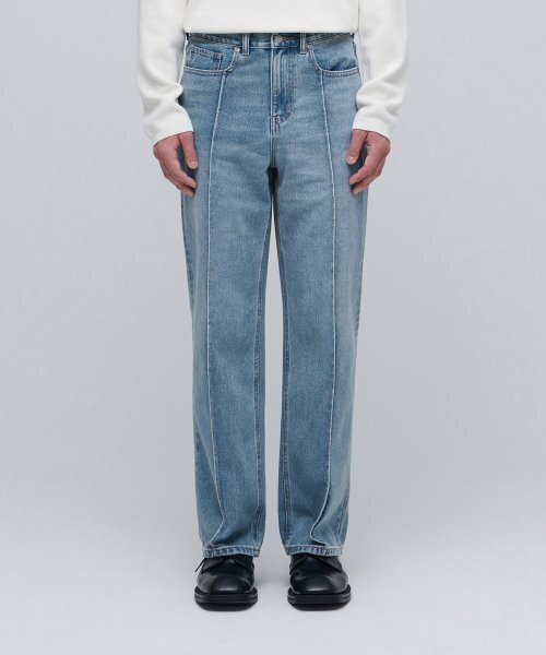 MUSINSA STANDARD（ムシンサスタンダード）の「ピンタックレギュラーフィットデニムパンツ[ライトインディゴ]（デニムパンツ・メンズ・その他・40/38/42/26/27/28/29/36/34/32/30/31/33）」の2枚目の写真