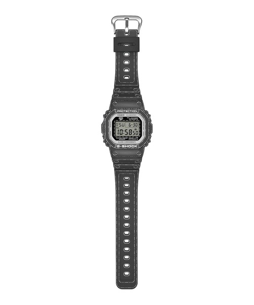 G-SHOCK（ジーショック）の「折り紙モチーフモデル / DW-5600RGM-1JR（デジタル腕時計・メンズ・ブラック×ホワイト・FREE）」の2枚目の写真