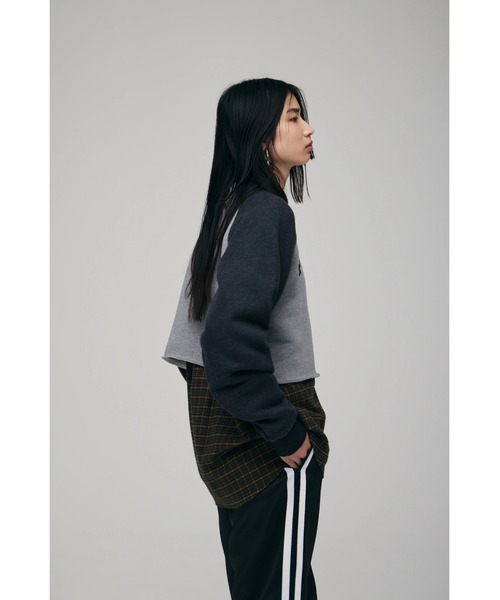 FELICITY（フェリシティ）の「Short Sweat Pullover（スウェット・レディース・ブルー/チャコール・2）」の10枚目の写真