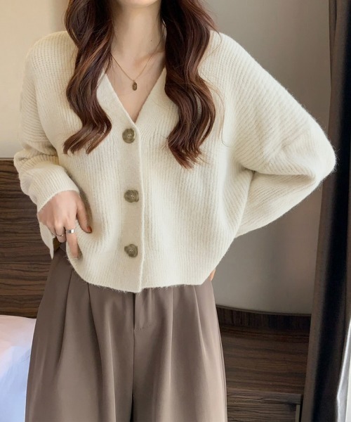 Miniministore(ミニミニストア)の「ニットカーディガン Vネック 長袖秋冬服(ニット/セーター・レディース・グリーン/コーラル/アイボリー/ブルー・FREE)」の22枚目の写真