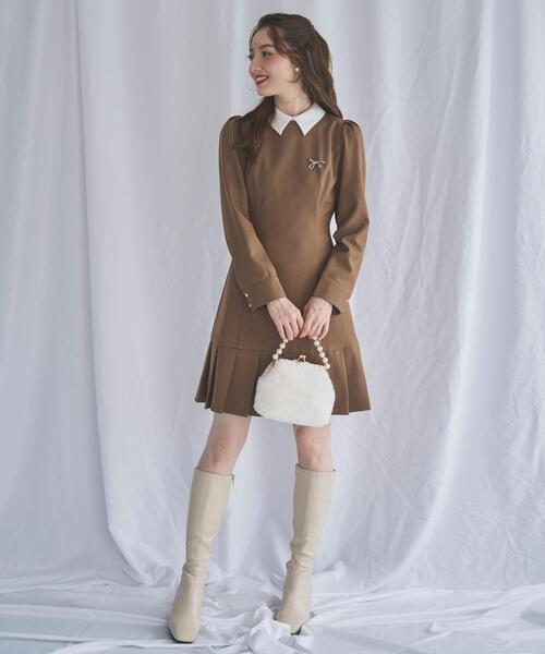 SWINGLE(スウィングル)の「ホワイトカラープリーツミニワンピース(ワンピース・レディース・ダークブラウン/カーキ/ブラック・FREE)」の6枚目の写真