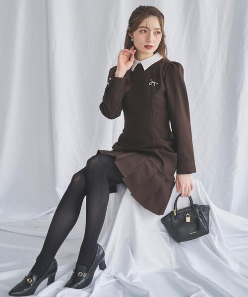 SWINGLE(スウィングル)の「ホワイトカラープリーツミニワンピース(ワンピース・レディース・ダークブラウン/カーキ/ブラック・FREE)」の7枚目の写真