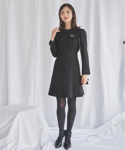 SWINGLE(スウィングル)の「ホワイトカラープリーツミニワンピース(ワンピース・レディース・ダークブラウン/カーキ/ブラック・FREE)」の12枚目の写真