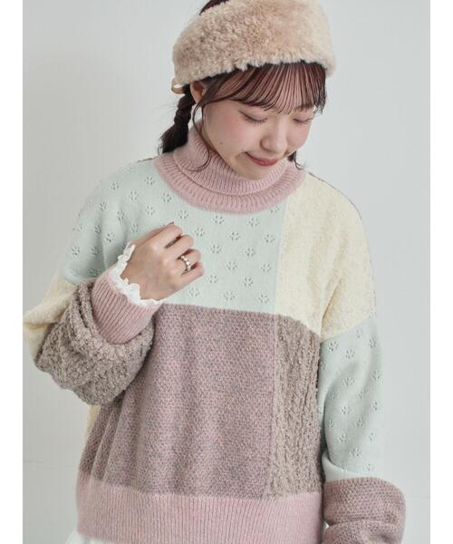 TSUHARU by Samansa Mos2（ツハルバイサマンサモスモス）の「パッチワークスタンドカラーニット（ニット/セーター・レディース・ピンク/レッド・F）」の3枚目の写真