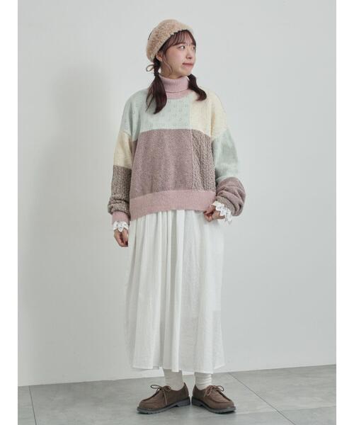 TSUHARU by Samansa Mos2（ツハルバイサマンサモスモス）の「パッチワークスタンドカラーニット（ニット/セーター・レディース・ピンク/レッド・F）」の7枚目の写真