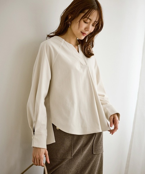ROPE' PICNIC(ロペピクニック)の「【emur/エミュール】ストレッチ起毛あわせネックブラウス(シャツ/ブラウス・レディース・キナリ/ブルー/ブラック・38)」の17枚目の写真