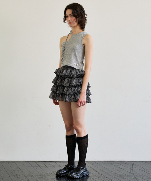 ARI(アリ)の「BEBE UNBALANCE SLEEVELESS TOP / GRAY(Tシャツ/カットソー・レディース・グレー・FREE)」の3枚目の写真