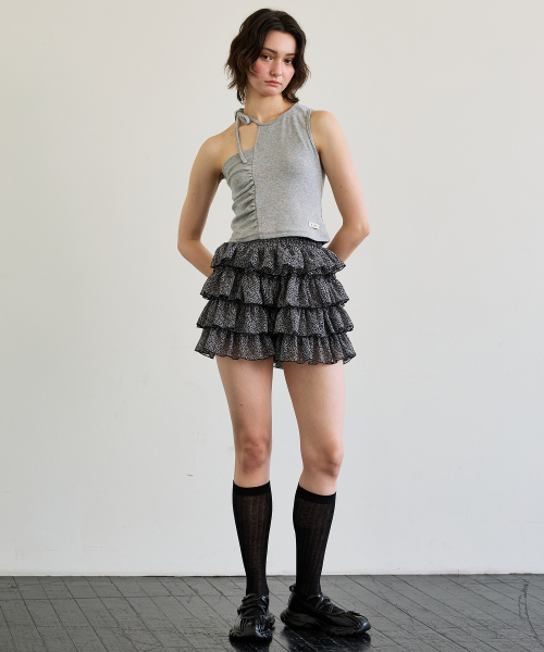 ARI(アリ)の「BEBE UNBALANCE SLEEVELESS TOP / GRAY(Tシャツ/カットソー・レディース・グレー・FREE)」の5枚目の写真