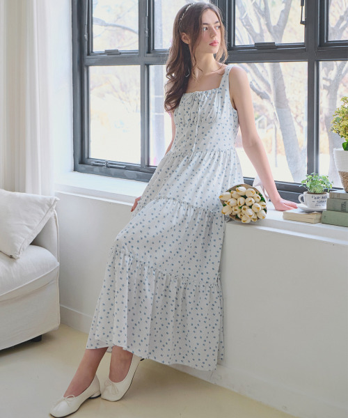SLOWLOLLI(スローローリ)の「Ribbon shirring sleeveless dress_4 Colors(ワンピース・レディース・アイボリー/ブラック/ブルー/インディゴブルー/オレンジ・FREE/2(L))」の6枚目の写真