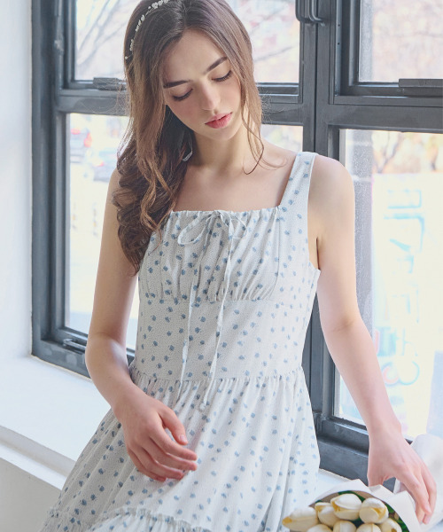 SLOWLOLLI(スローローリ)の「Ribbon shirring sleeveless dress_4 Colors(ワンピース・レディース・アイボリー/ブラック/ブルー/インディゴブルー/オレンジ・FREE/2(L))」の15枚目の写真