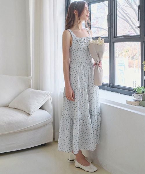 SLOWLOLLI(スローローリ)の「Ribbon shirring sleeveless dress_4 Colors(ワンピース・レディース・アイボリー/ブラック/ブルー/インディゴブルー/オレンジ・FREE/2(L))」の14枚目の写真