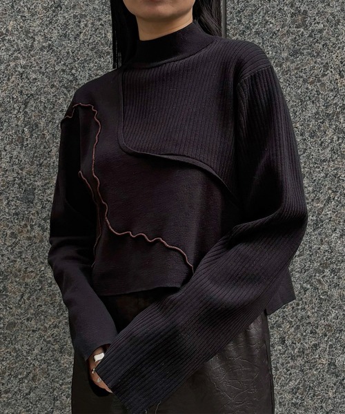 &g'aime（アンジェム）の「【&ｇ'aime 】メロー配色ショートニット　Contrast Lettuce-Edge Short Knit（ニット/セーター・レディース・チャコールグレー/ブラック/グレイッシュベージュ・FREE）」の4枚目の写真