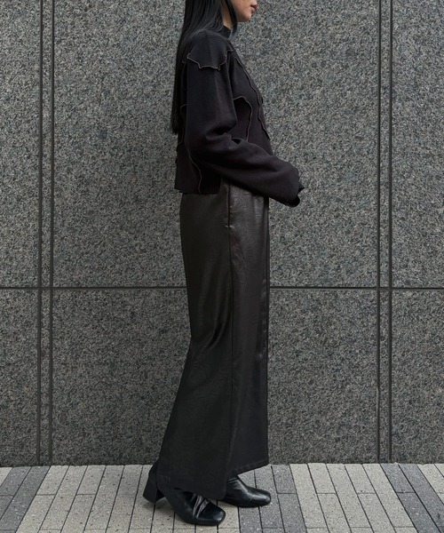 &g'aime（アンジェム）の「【&ｇ'aime 】メロー配色ショートニット　Contrast Lettuce-Edge Short Knit（ニット/セーター・レディース・チャコールグレー/ブラック/グレイッシュベージュ・FREE）」の20枚目の写真