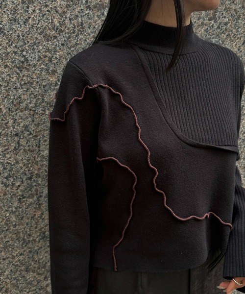 &g'aime（アンジェム）の「【&ｇ'aime 】メロー配色ショートニット　Contrast Lettuce-Edge Short Knit（ニット/セーター・レディース・チャコールグレー/ブラック/グレイッシュベージュ・FREE）」の11枚目の写真