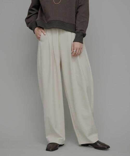 URBAN RESEARCH Sonny Label（アーバンリサーチサニーレーベル）の「『UR TECH SMOOTHLUXE』イージーワイドコクーンパンツ（その他パンツ・レディース・グレー/ホワイト系その他・36/38）」の3枚目の写真