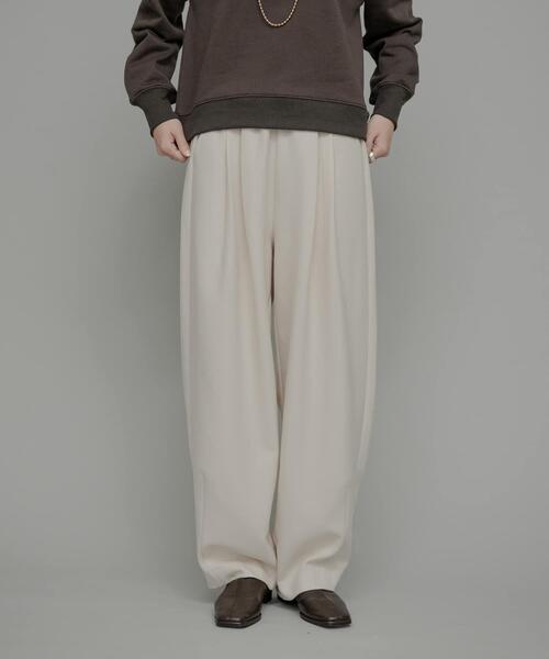 URBAN RESEARCH Sonny Label（アーバンリサーチサニーレーベル）の「『UR TECH SMOOTHLUXE』イージーワイドコクーンパンツ（その他パンツ・レディース・グレー/ホワイト系その他・36/38）」の4枚目の写真