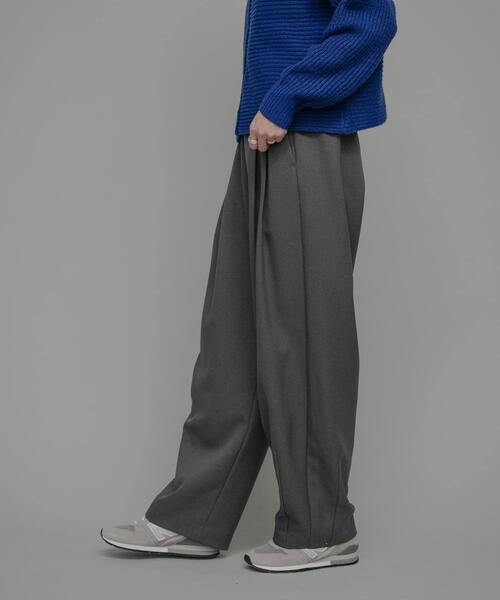 URBAN RESEARCH Sonny Label（アーバンリサーチサニーレーベル）の「『UR TECH SMOOTHLUXE』イージーワイドコクーンパンツ（その他パンツ・レディース・グレー/ホワイト系その他・36/38）」の13枚目の写真