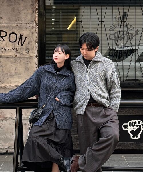 Diamond Layla(ダイアモンドレイラ)の「Turtleneck Two Buttons Cardigan C8 Dark gray Melange(カーディガン/ボレロ・レディース・その他・MEDIUM/LARGE)」の2枚目の写真