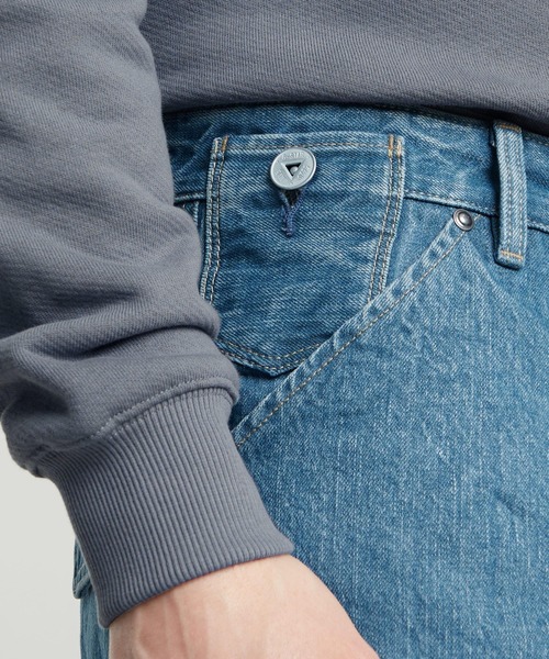 G-STAR(ジースター)の「5620 3D LOOSE JEANS/ヴィンテージライク立体裁断ルーズジーンズ/バイカーワイドデニムパンツ(デニムパンツ・メンズ・インディゴブルー・32/30/29/30/30/30/33/30/28/30/31/30)」の4枚目の写真