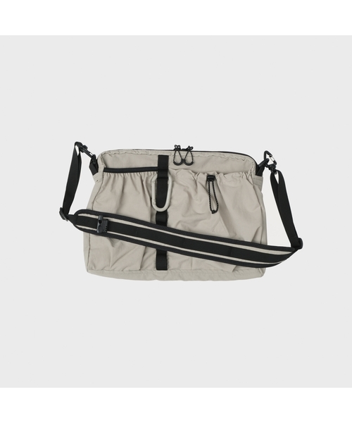 MMOGARDEN(エメモガーデン)の「mmo cross bag nylon slub (3colors)(メッセンジャーバッグ・レディース・ブラック/カーキ/グレイッシュベージュ・FREE)」の3枚目の写真