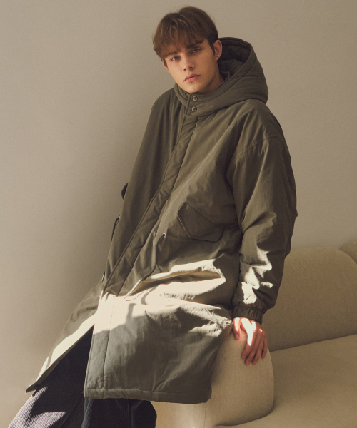 WEDNESDAY OASIS(ウェンズデーオアシス)の「M-65フィッシュテイルフードパディングミリタリーコート_KHAKI(ダウンジャケット/コート・メンズ・カーキ・LARGE/MEDIUM)」の5枚目の写真