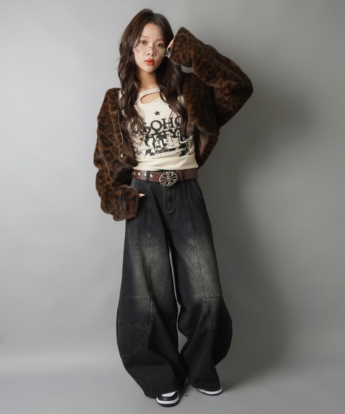 SPINNS(スピンズ)の「アニマル柄で主役級の可愛さ★フード付きショートファーブルゾン(ブルゾン・レディース・レオパード/アニマル・ONESIZE)」の12枚目の写真